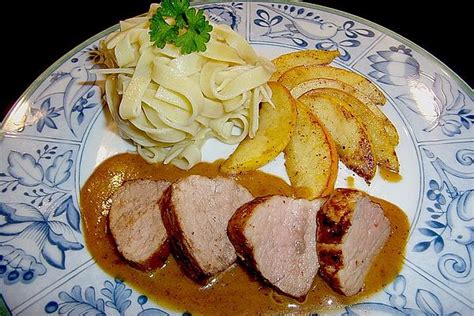 Pork Fillet With Apples In Creamy Calvados Sauce