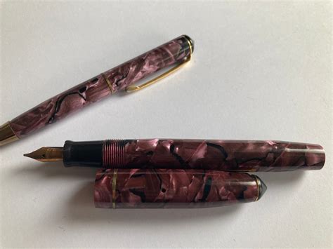 Vintage Wyvern Purple And Black Marble Fountain Pen Pen Set Boxed