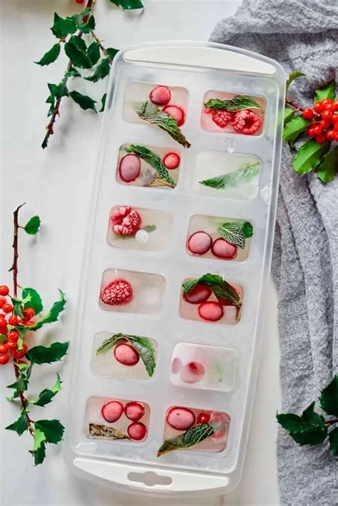 How to Make Holiday Fruit Ice Cubes - Marathons & Motivation