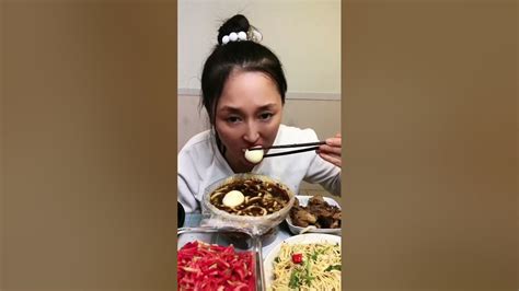 有没有和我一样的😏前一天喝多了今天就想吃点面😋 美食 螺蛳粉 Youtube