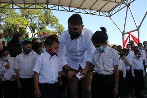 Alcalde Rafael Morales Inició El Año Escolar En Maracay El Periodiquito