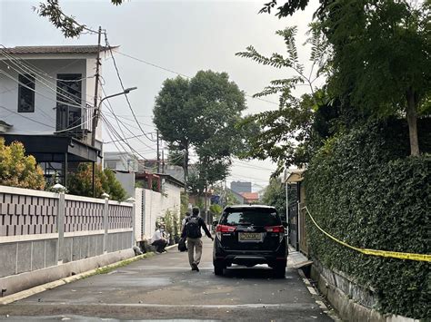 Tim Gabungan Polri Kembali Sambangi Rumah Irjen Ferdy Sambo