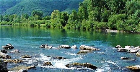 Giovane Marocchina Enne Muore Dopo Un Tuffo Nel Fiume Magra