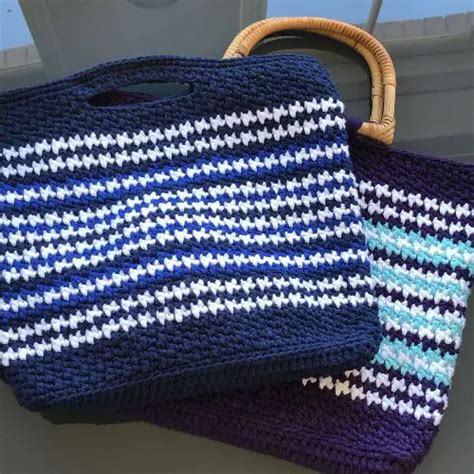 Free Easy Messenger Tote Crochet Pattern Houndstooth Messenger