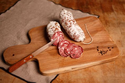 Saucisson et saucisse sèche