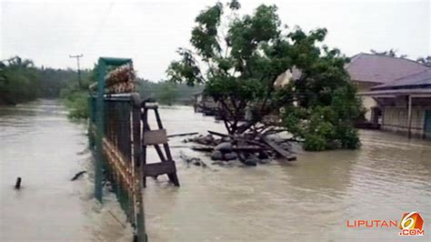 Ratusan Rumah Di Sibolga Terendam Banjir News Liputan