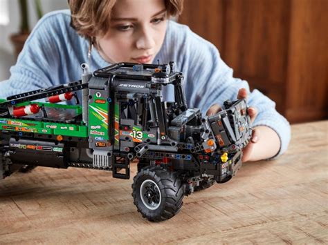 Lego Technic Pas Cher Le Camion Dessai X Mercedes Benz Zetros