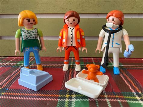 Win 3 X Playmobil Everyday Heroes Figures The Gingerbread Uk