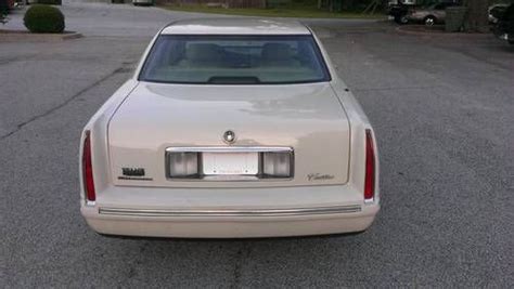 Buy Used 1997 Cadillac Deville Base Sedan 4 Door 46l In Atlanta