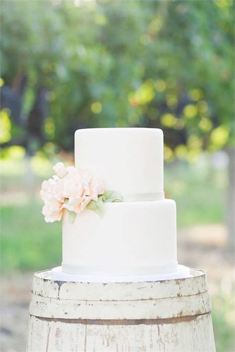 10 Tips For Making Your Own Wedding Cake