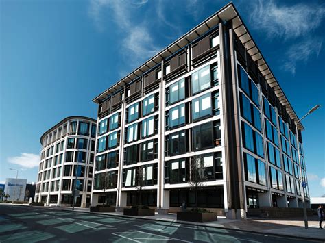 Leasing agents explain what living at The View at Broadlands Apartments entails 5