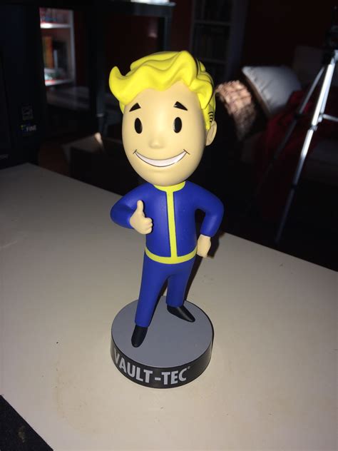 Fallout 4 Bobblehead - Charisma by RobinOlsen2011 on DeviantArt