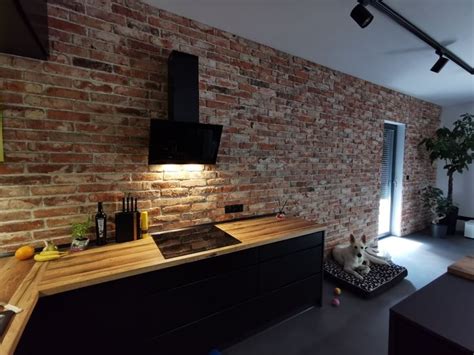 Rustic red brick wall in kitchen | Brick wall kitchen, Red brick wall ...