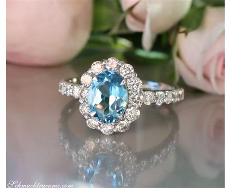 Zeitloser Aquamarin Ring Mit Brillanten In Platin Schmucktr Ume