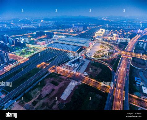 Nanjing South Railway Hi Res Stock Photography And Images Alamy