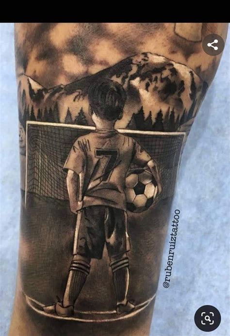 Pin De Laur Silviu En Idei Tatuaje Tatuajes Futboleros Tatuajes Para