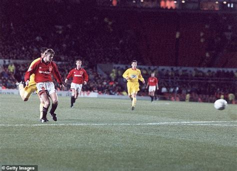 David Beckham scored his first Man United goal 29 years ago… where does ...