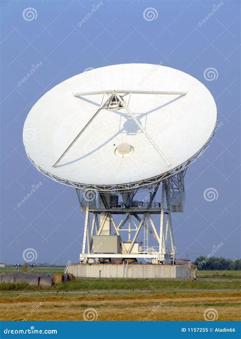 Parabolic Antenna Royalty-Free Stock Photography | CartoonDealer.com ...