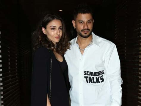 Couple Spotting Soha Ali Khan And Kunal Kemmu In Mumbai