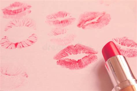 L Piz Labial Belleza Y Concepto De La Moda Fije De Labios Hermosos En