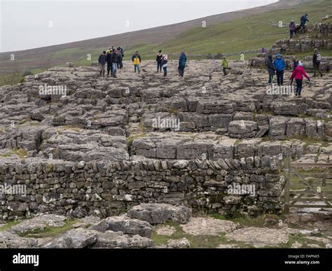 Malham Cove limestone pavement Stock Photo - Alamy