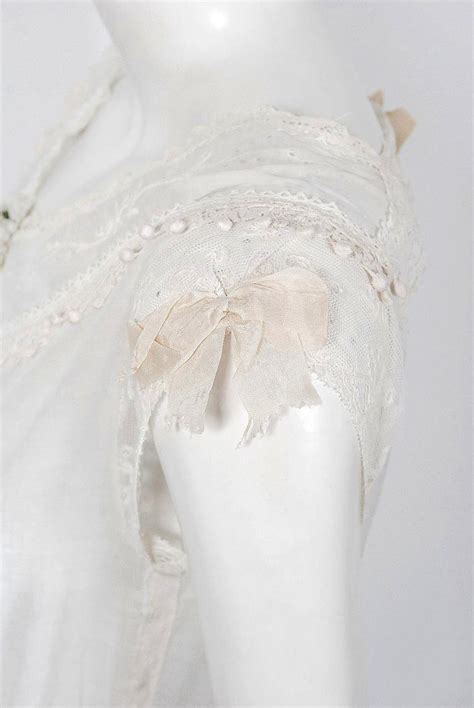 1910s Edwardian Couture White Embroidered Cotton And Lace Cut Out