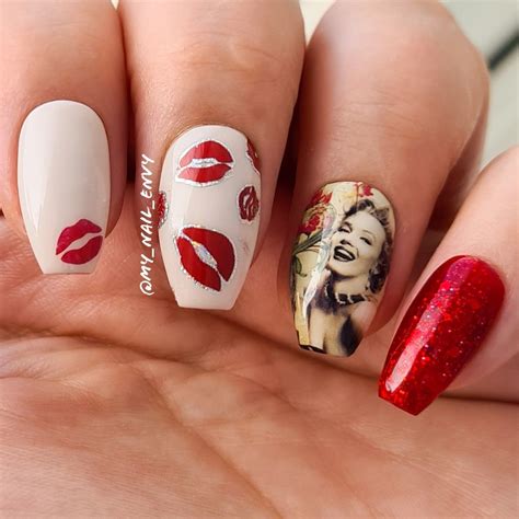 Marilyn Monroe Nails