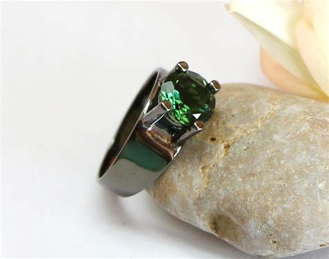 Серебряное кольцо Рим с камнем на выбор, черный родий