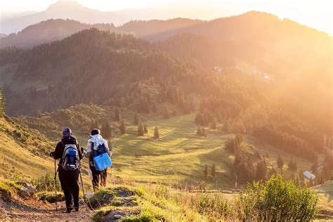 Penting Diketahui Demi Keselamatan Ini Tips Mendaki Gunung Untuk