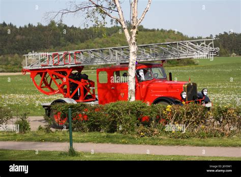 Feuerwehrleiterwagen Hi Res Stock Photography And Images Alamy