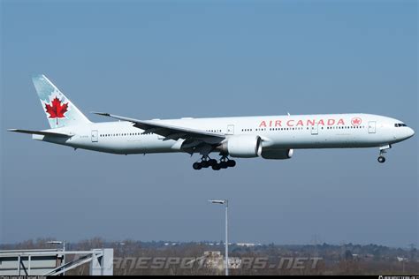 C FIVQ Air Canada Boeing 777 333ER Photo by Samuel Rößler ID 1316420