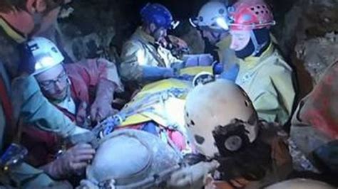 Riesending Rescue German Caver Johann Westhauser Surfaces Bbc News