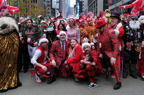 Santacon Returns To Nyc Photos