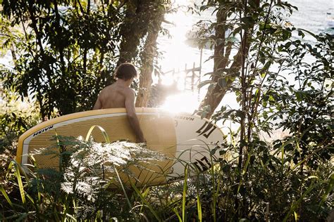 Stand Up Paddle Boarding At Coasters Retreat Riparide