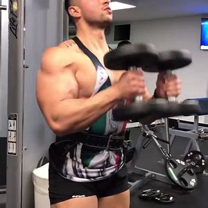 Abraham Rodriguez BIG ASS BIG MUSCLE HOT Nalgon Piernotas Caliente LPSG