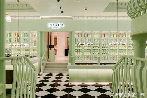 普拉达开设的 PRADA Caffè以Prada于1913年开设的第一家精品店为灵感 米尚丽零售设计网 MISUNLY 美好品牌店铺空间发现者