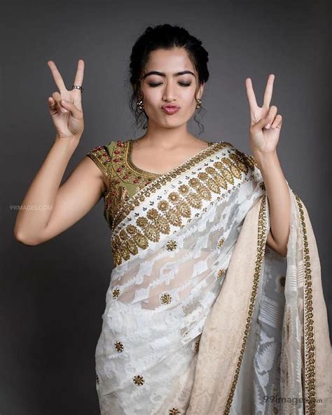 11 Rashmika Mandanna Beautiful And Mobile Rashmika Mandanna In Saree Hd