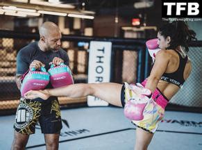 ARIANE LIPSKI Nude AZNude