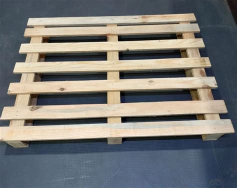 Ton Pine Wood Four Way Wooden Pellet For Transporting Heavy Items At