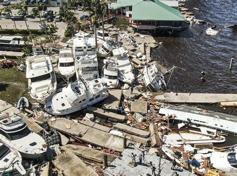 Hurac N Ian En Florida Barcos Incrustados En Casas Y Zonas Urbanas