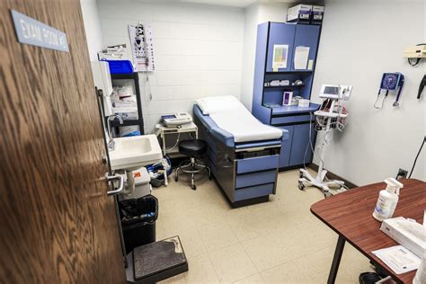 St Lukes St Louis County Jail Contend Local Care Is Better Duluth News Tribune News