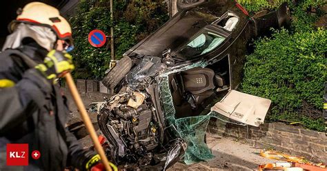 Spur Der Verw Stung Betrunkener Autofahrer Verursachte Schweren Unfall