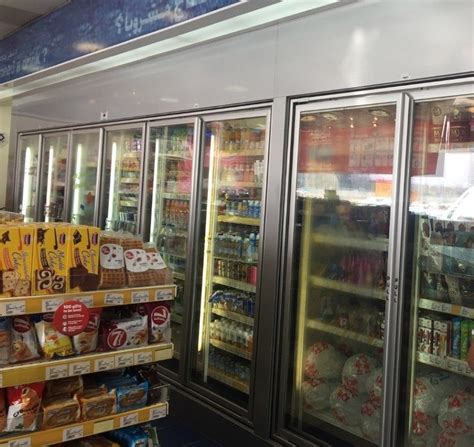 Medium Low Temperature Commercial Walk In Cooler Freezer With Glass