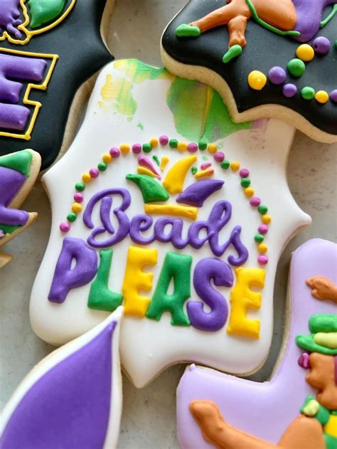 Pin by Hope Perry on Mardi Gras cookies | Cookie inspiration, Mardi ...