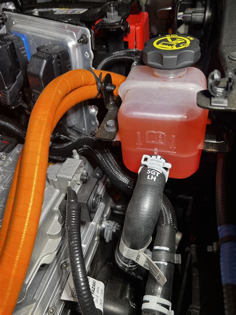 How To Install A Coolant Reservoir