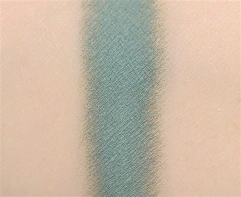 Dominque Cosmetics Rustic Glam Eyeshadow Palette Review Swatches