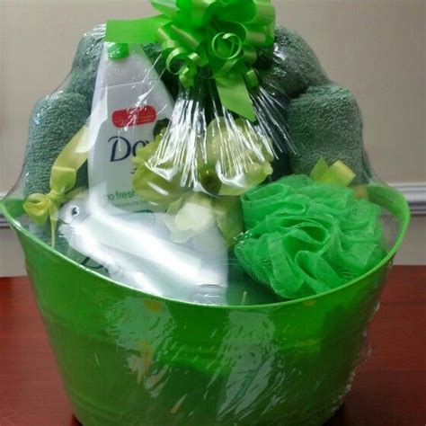 Dove gift basket | Gift baskets for women, Fruit basket diy gift, Gift ...