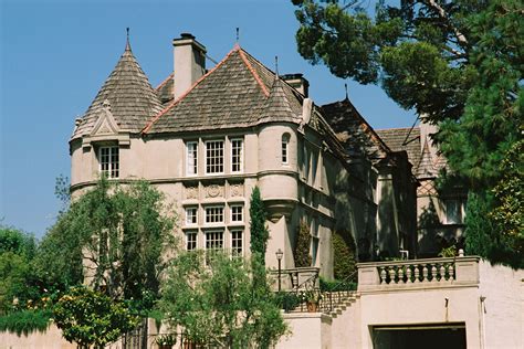 Brown Derby Dome - LA Conservancy