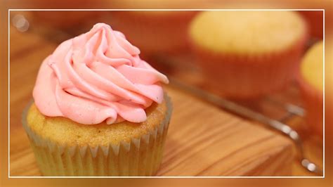 Cupcake De Fresa Receta F Cil Paso A Paso Frutilla Youtube