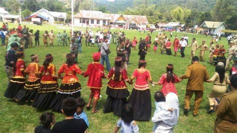 Sejarah Tari Dero Tarian Tradisional Asal Sulawesi Tengah Tribunpalu